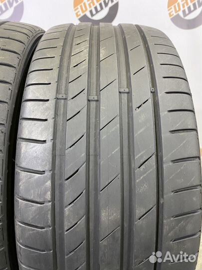 Kumho Ecsta PS71 245/40 R19