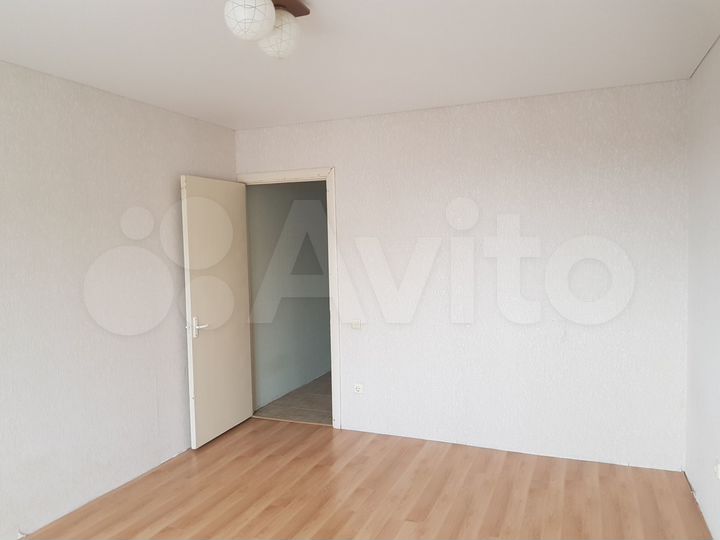 2-к. квартира, 62 м², 8/10 эт.