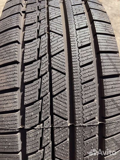 Sunwide Snowide 235/45 R17 112U