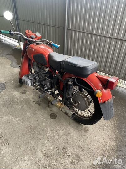 Мотоцикл днепр