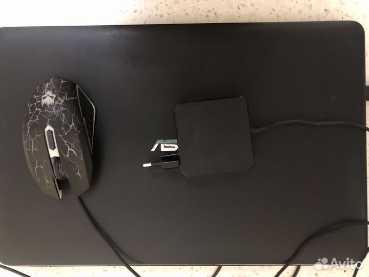 Ноутбук asus x751L