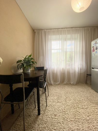 2-к. квартира, 53 м², 1/5 эт.