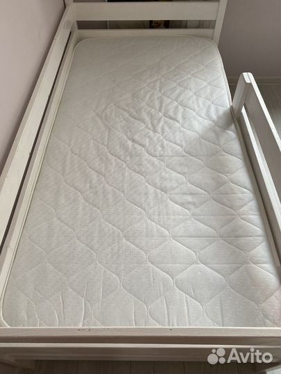 Кровать домик