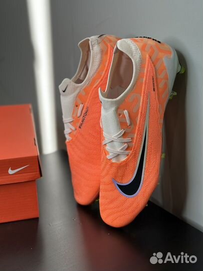 Футбольные бутсы nike phantom orange