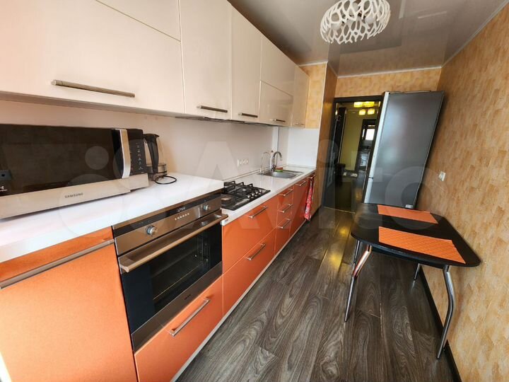 3-к. квартира, 60 м², 10/12 эт.