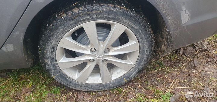 R16 Accelera Accelera 205/50, PCD 4x114.3 DIA 15