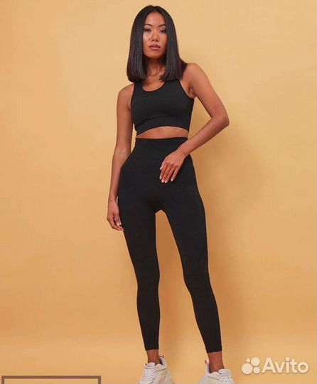 Костюм для йоги и фитнеса