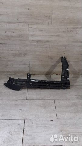 Кронштейн заднего бампера левый Land Rover Vogue 4