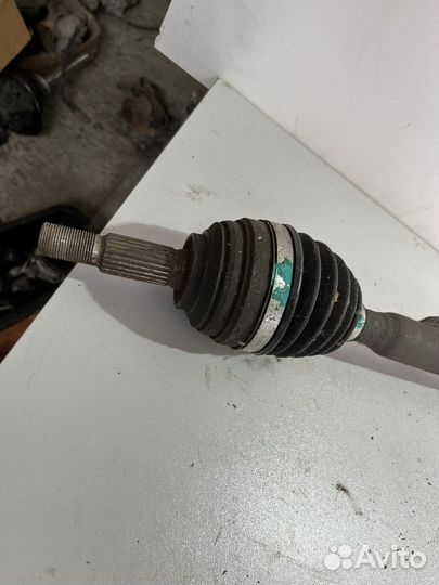 Привод левый Ниссан Альмера G15