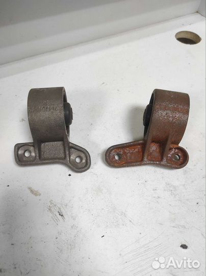 Подушка(опора) кпп нива 4,5 ступка