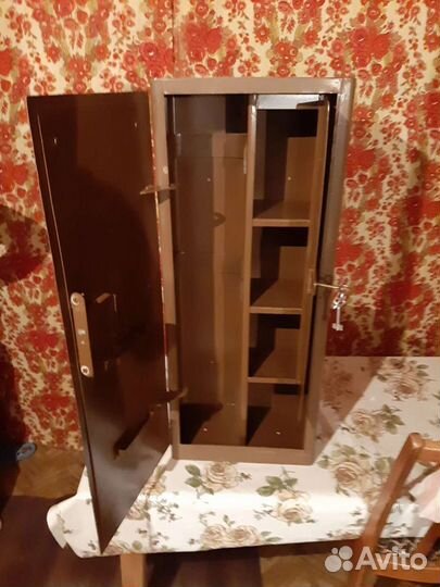 Сейф заводской