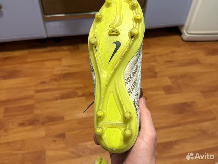 Бутсы nike hypervenom