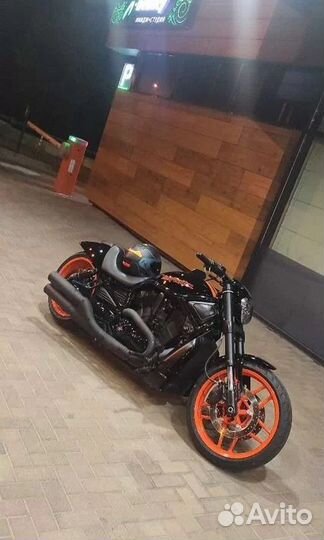 Мотоцикл Harley Davidson v-rod 2012 чоппер