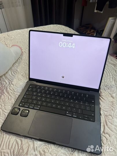 Apple MacBook pro 14 m3 max