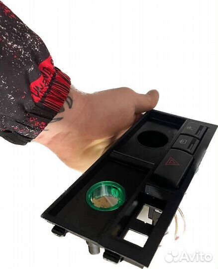 Встака в централную консоль 2107