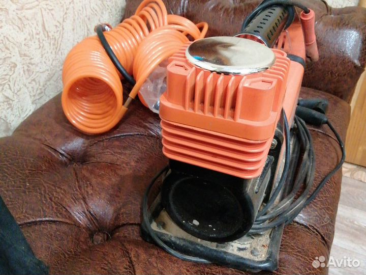 Компрессор автомобильный агрессор160