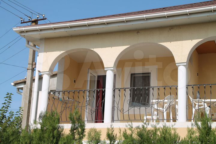 Гостиница, 2000 м²