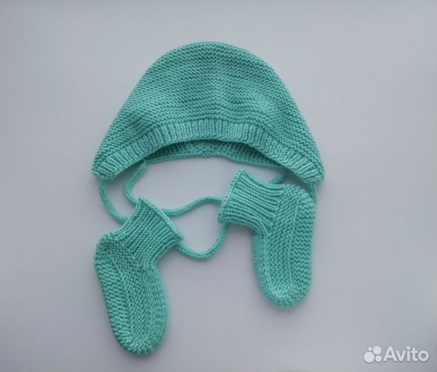 Чепчик и пинетки