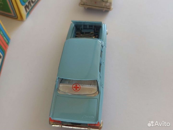 Коллекционная машинка Москвич Медпомощь 1 43 СССР