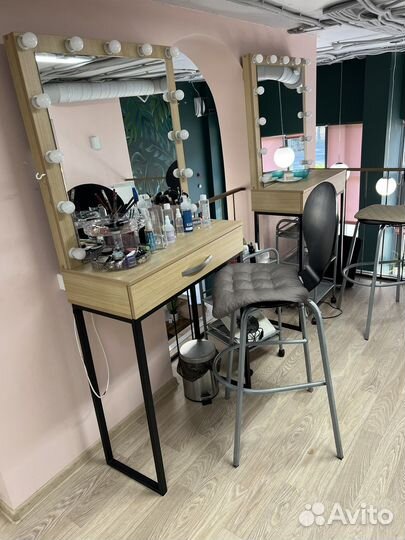 Сдам в аренду гримерный стол