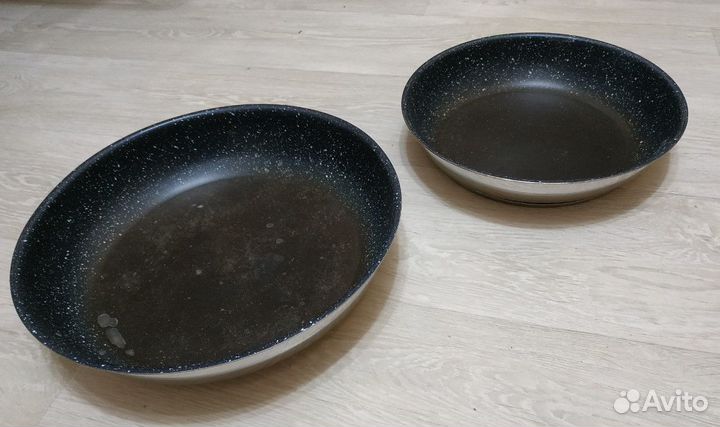 Hosta home 2 сковородки