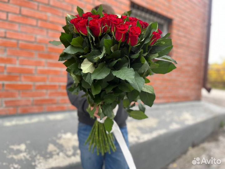 Букет 31 роза 70см