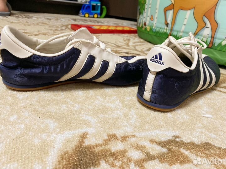 Кроссовки женские adidas