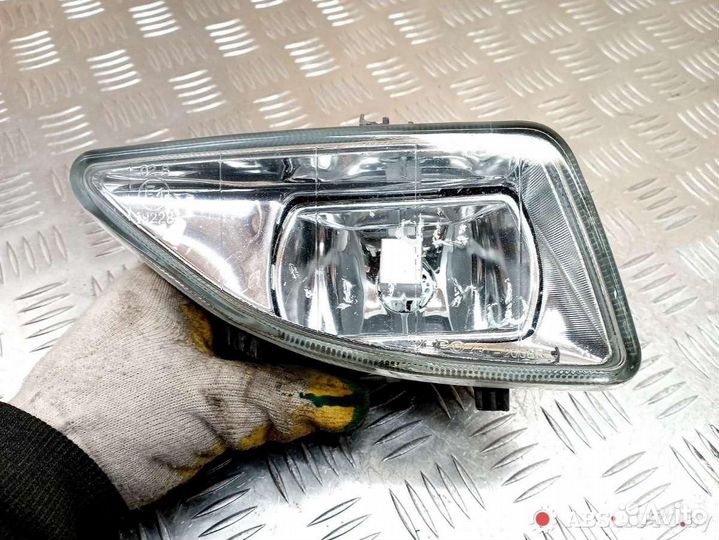 Фара противотуманная левая Ford Fiesta 4 1998