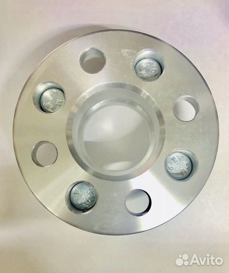 Колесные проставки на Ладу 25мм