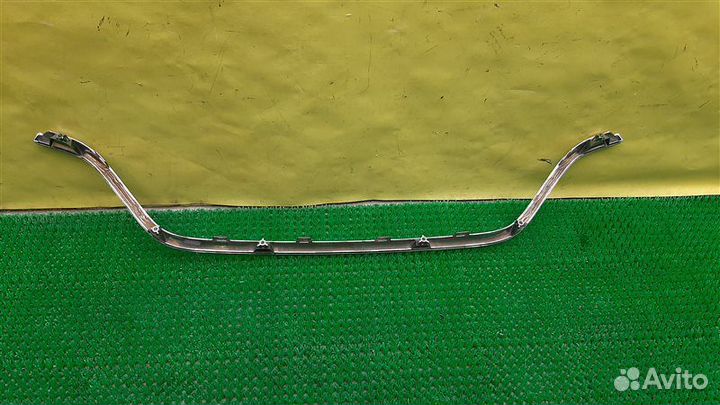 Молдинг решетки радиатора Renault Logan L8 2014