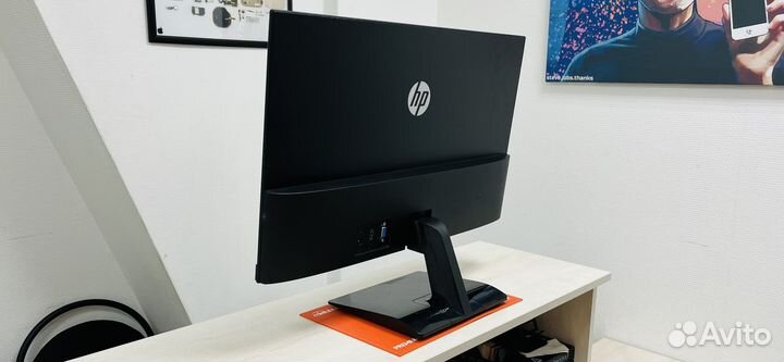 Монитор HP 24
