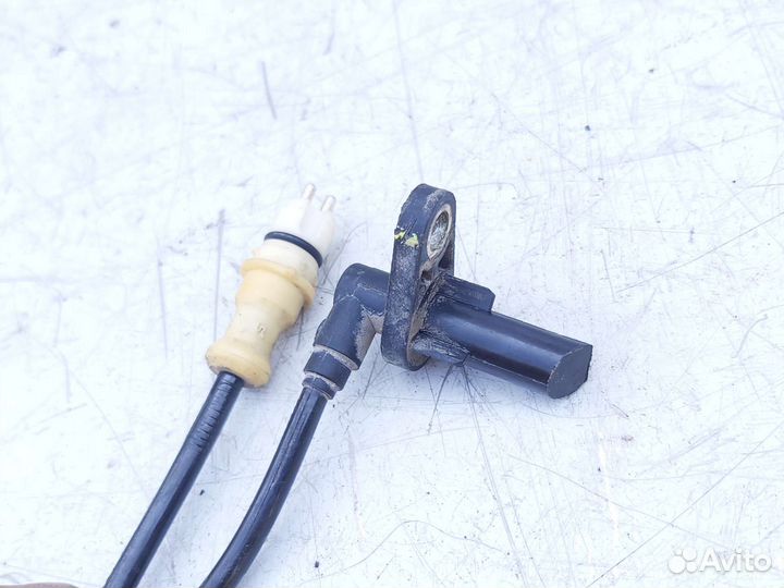 Датчик ABS задний правый Renault Clio 2