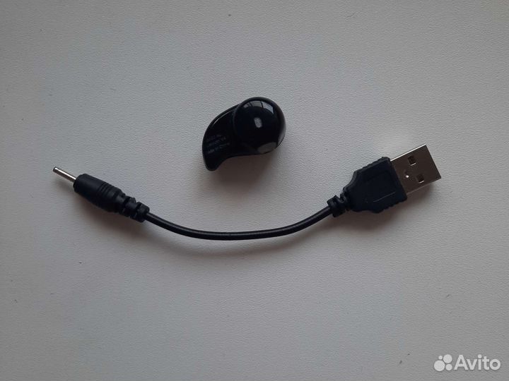 Зарядка для фитнес браслета и наушник