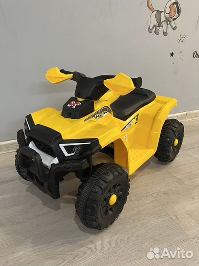 Детский квадроцикл на аккумуляторе
