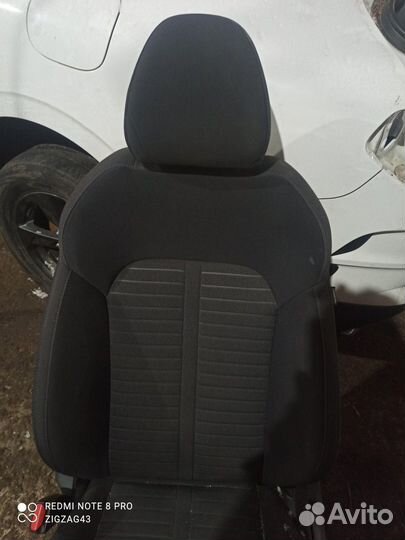 Сиденье (переднее, левое) (Kia K5 III)
