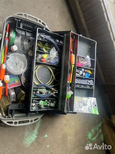 Ящик для рыбалки рыболовные снасти