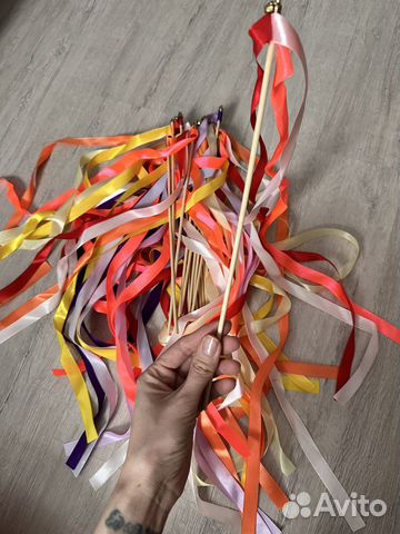 Ленты на палочке для праздника