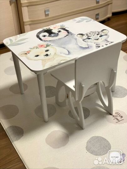 Детский стол и стул новый комплект