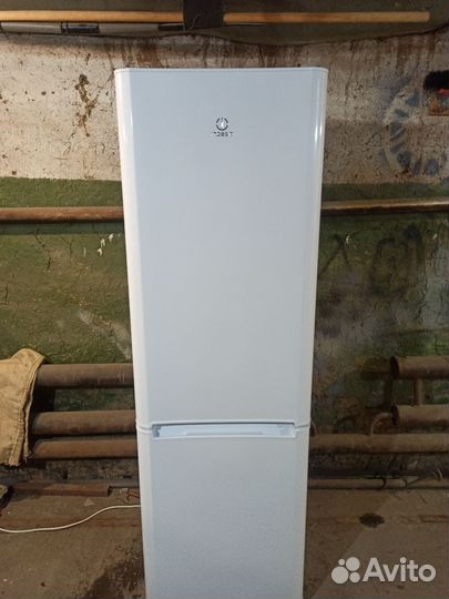 Холодильник Индезит