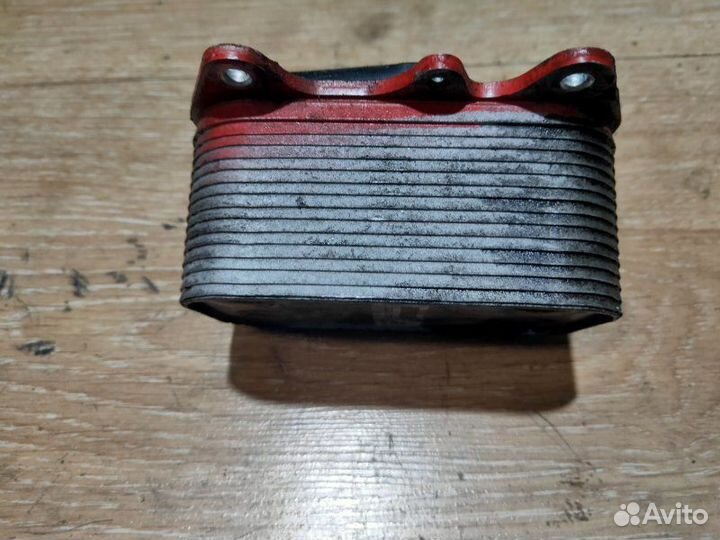 Радиатор масляный Volkswagen Golf