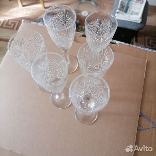 Хрустальные бокалы для шампанского