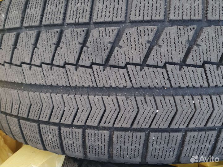 Bridgestone Blizzak VRX 205/55 R16
