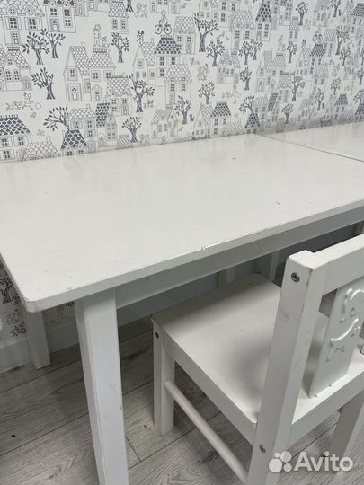 Детский стол и стул IKEA сундвик