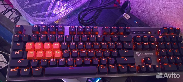 Игровая механическая клавиатура
