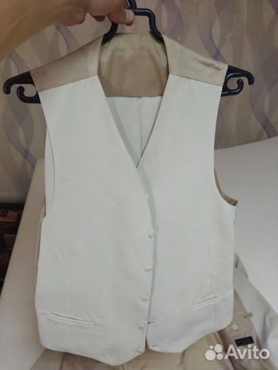 Мужской костюм тройка