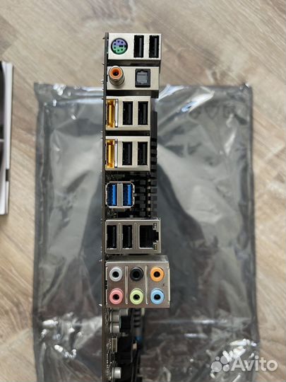 Материнская плата с процессором