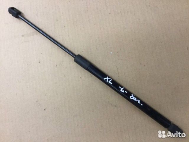 Амортизатор двери Митсубиси Аутлендер XL(CW)