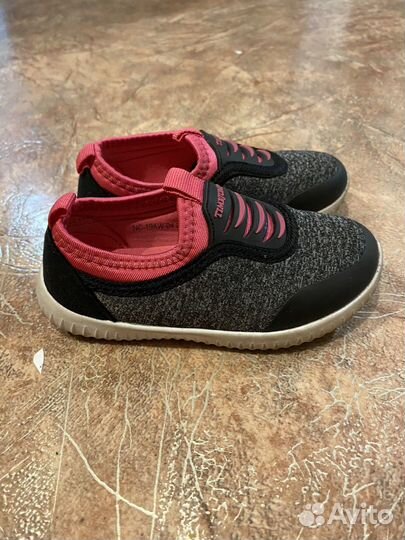 Кеды, тапочки, кроссовки