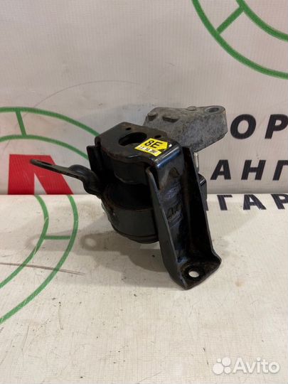 Опора (подушка) передняя правая Toyota Avensis T25