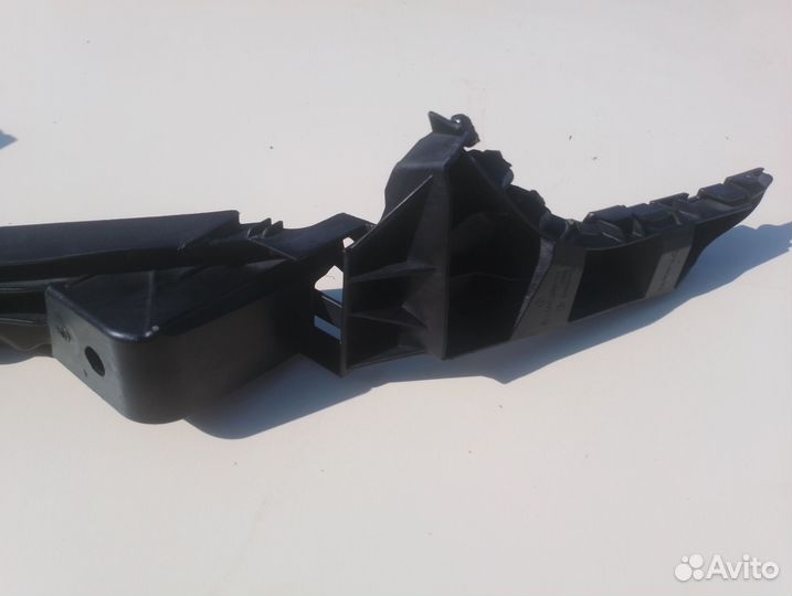 Кронштейн фары левой Volkswagen Golf 6 CBZ 2010